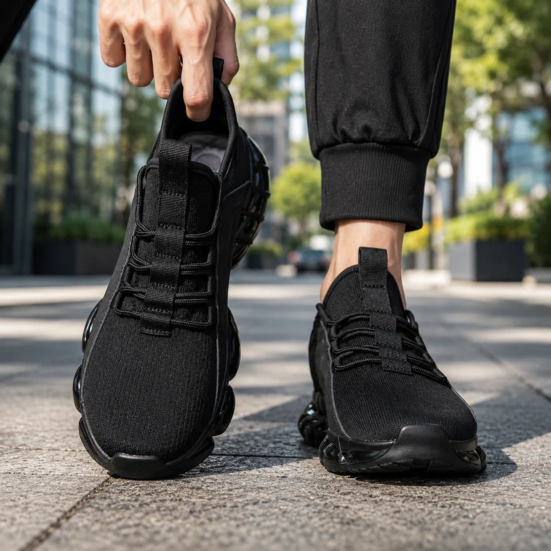 Men's Lightweight Breathable Low-Top Running Shoes
